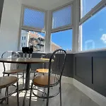 Brooklands Seaside Retreat Flat 4 Apartman